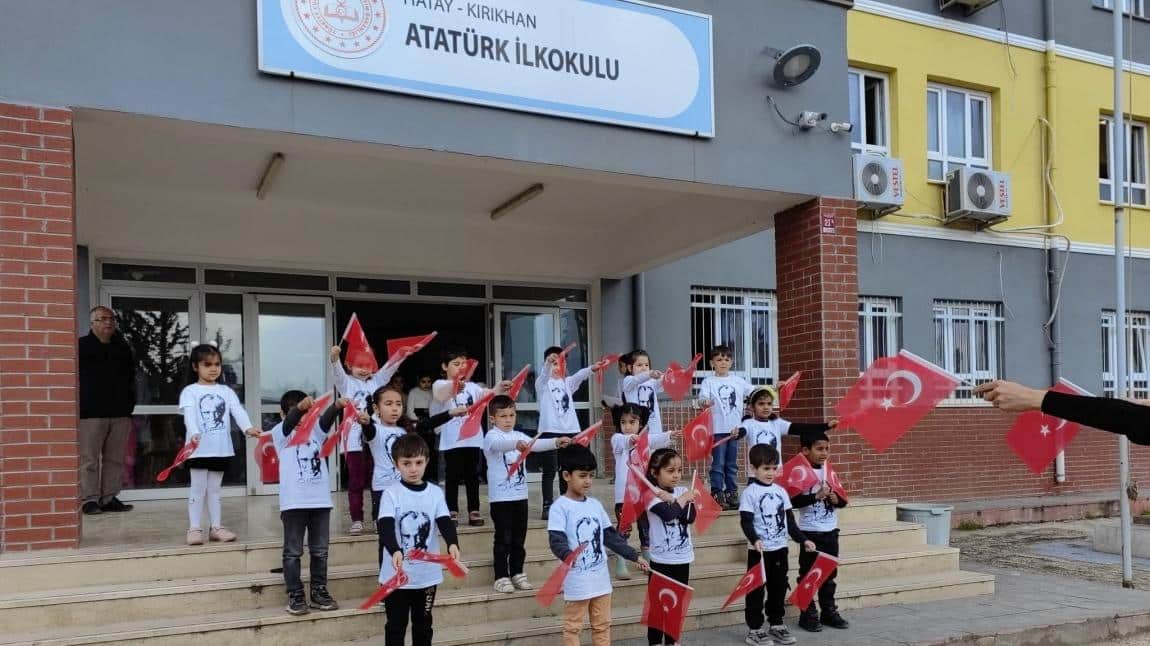 18 Mart Şehitleri Anma Günü ve Çanakkale Deniz Zaferi'nin 109'uncu Yıl Dönümü Töreni okulumuzda yapılmıştır.